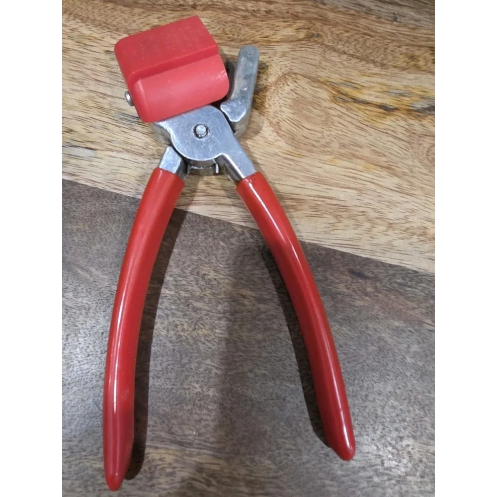 Vintage York Nut Sheller Texan Nut Cracker Original Box